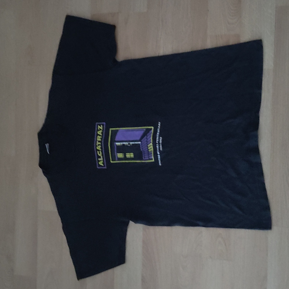 Vintage Alcatraz United States Penitentiary Regulation #5 Crewneck T-Shirt XL
